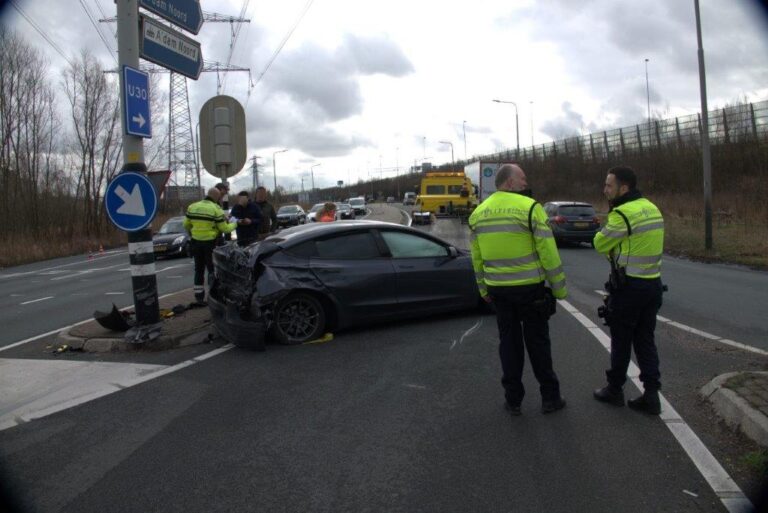 Ongeval-Verlengde-Stellingweg-Oostzaan-12-02-2024