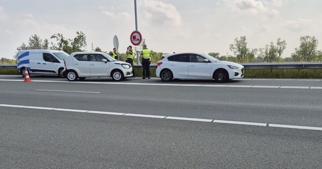 Aanrijding-letsel-A8-Westzaan-18-07-2024