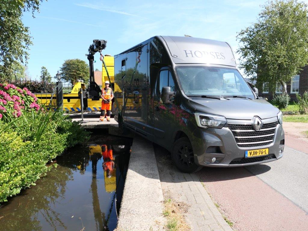 Paardenwagen-boven-sloot-De-Haal-Oostzaan-1