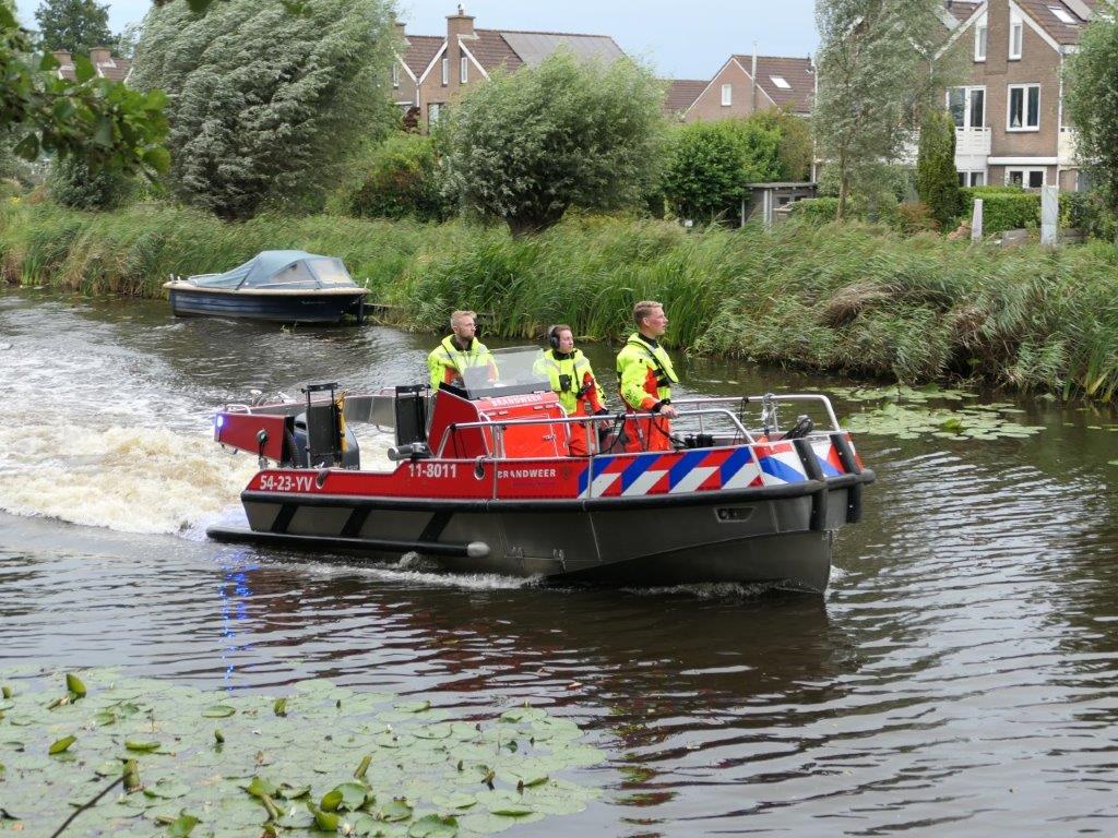 Persoon-te-water-Mallegatsloot-Koog-aan-de-Zaan-22-08-2024