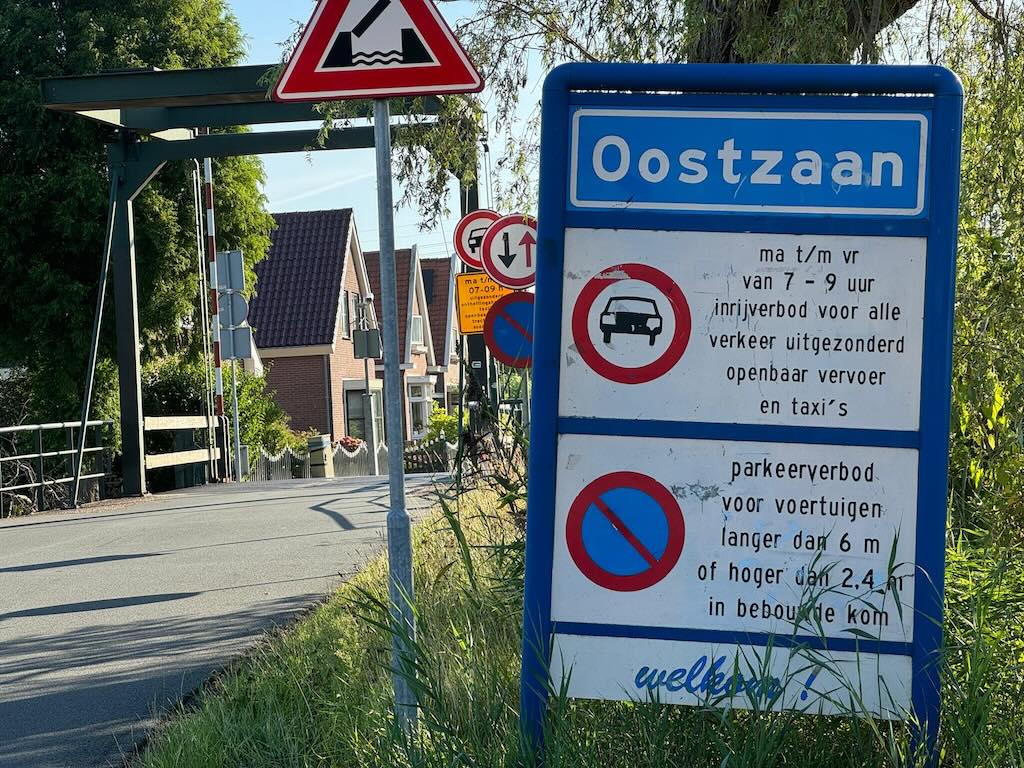 kerkstraat-2-inrijverbod-oostzaan-orkaan-2024-08-30-10.33.47