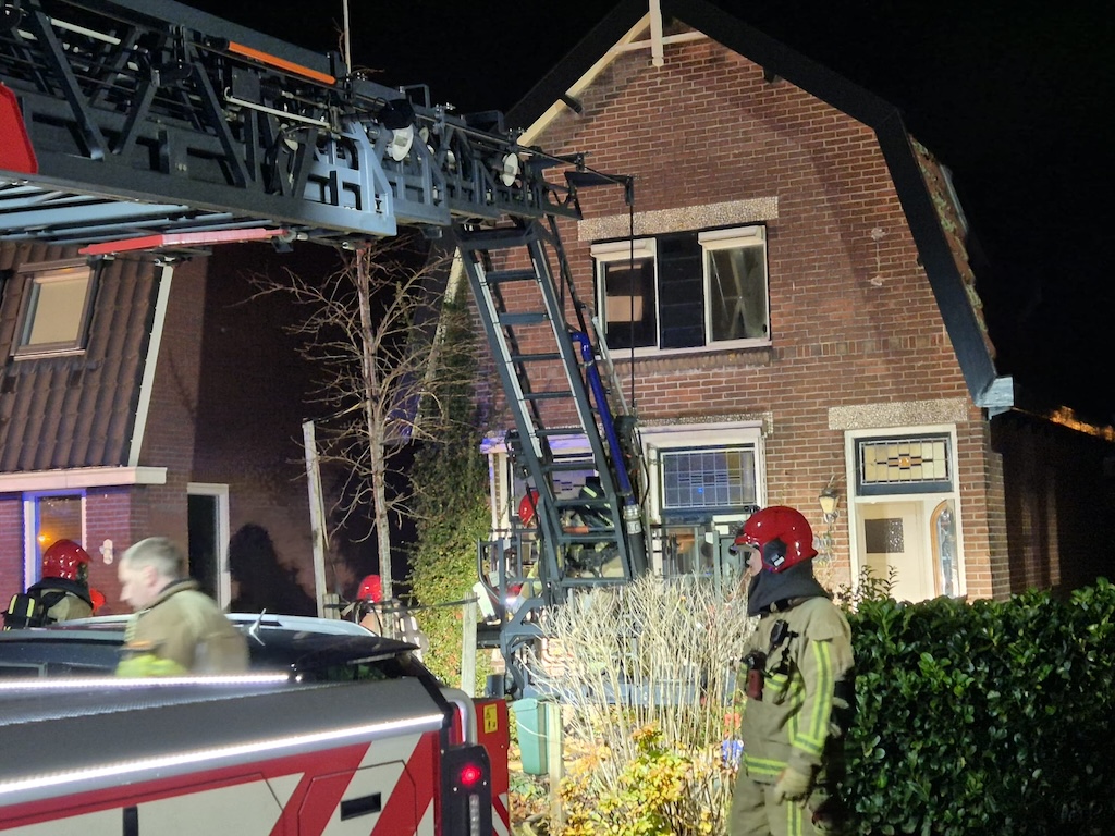 brand-dorpsstraat-assendelft-22-november-2024-DB-2