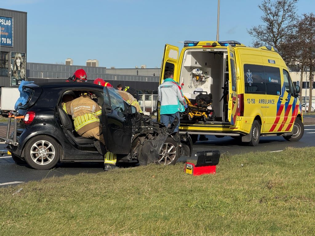 Aanrijding-Provincialeweg-N26-bij-Wormerveer-27-jan-2025-michel-schermer-3