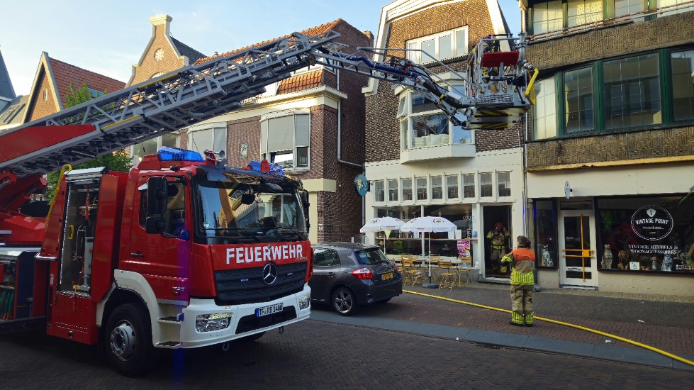 Brand-bij-Bacio-Pizza-Zaandam-21-juni-2025-MS-