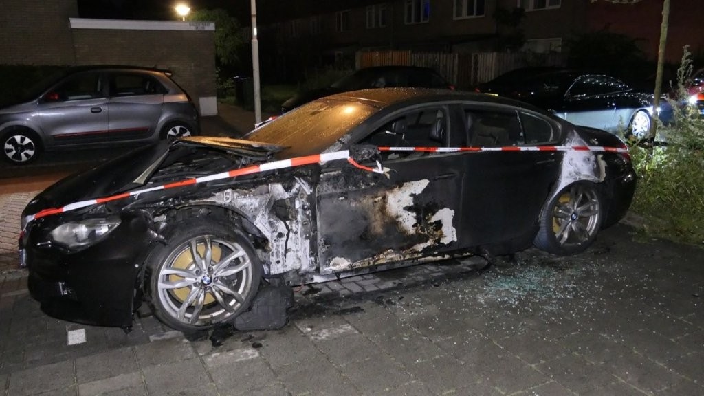 Autobrand-Barkstraat-Galeistraat-Zaandam-21-07-2025-Michel-Schermer-9