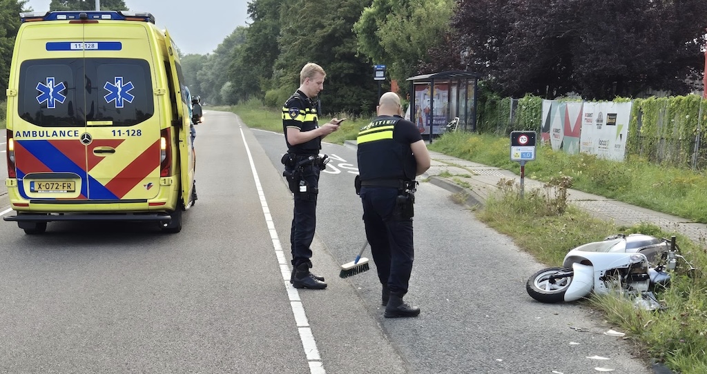 bromfietser-gewond-westzaan-14-augustus-2025-DB-slider