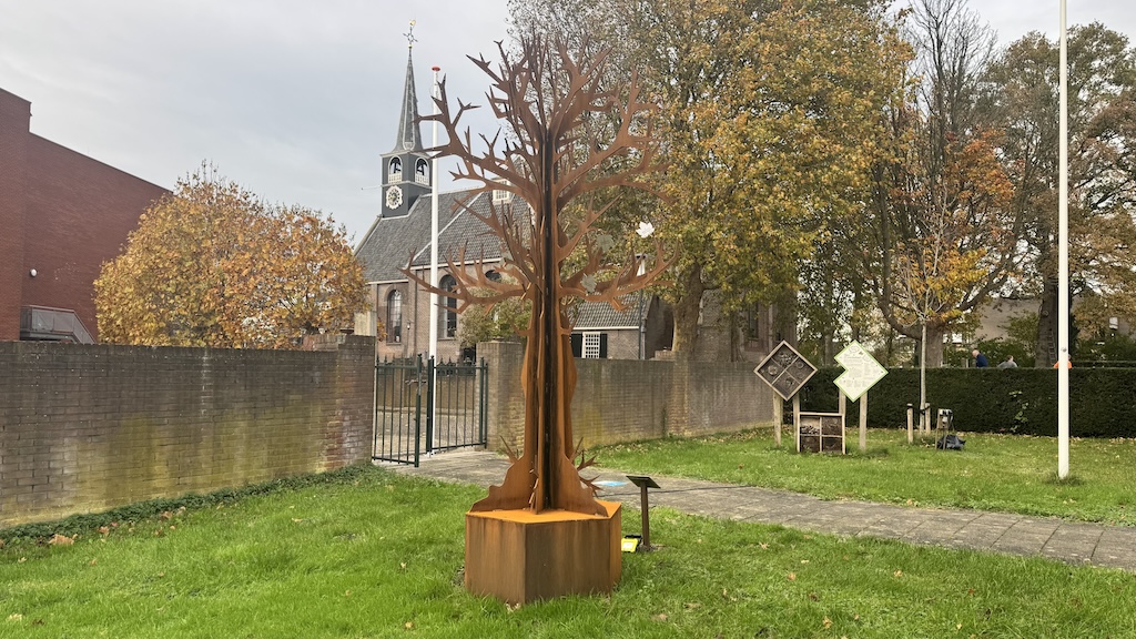 gedenkboom-oostzaan-november-2025-MK-1-1